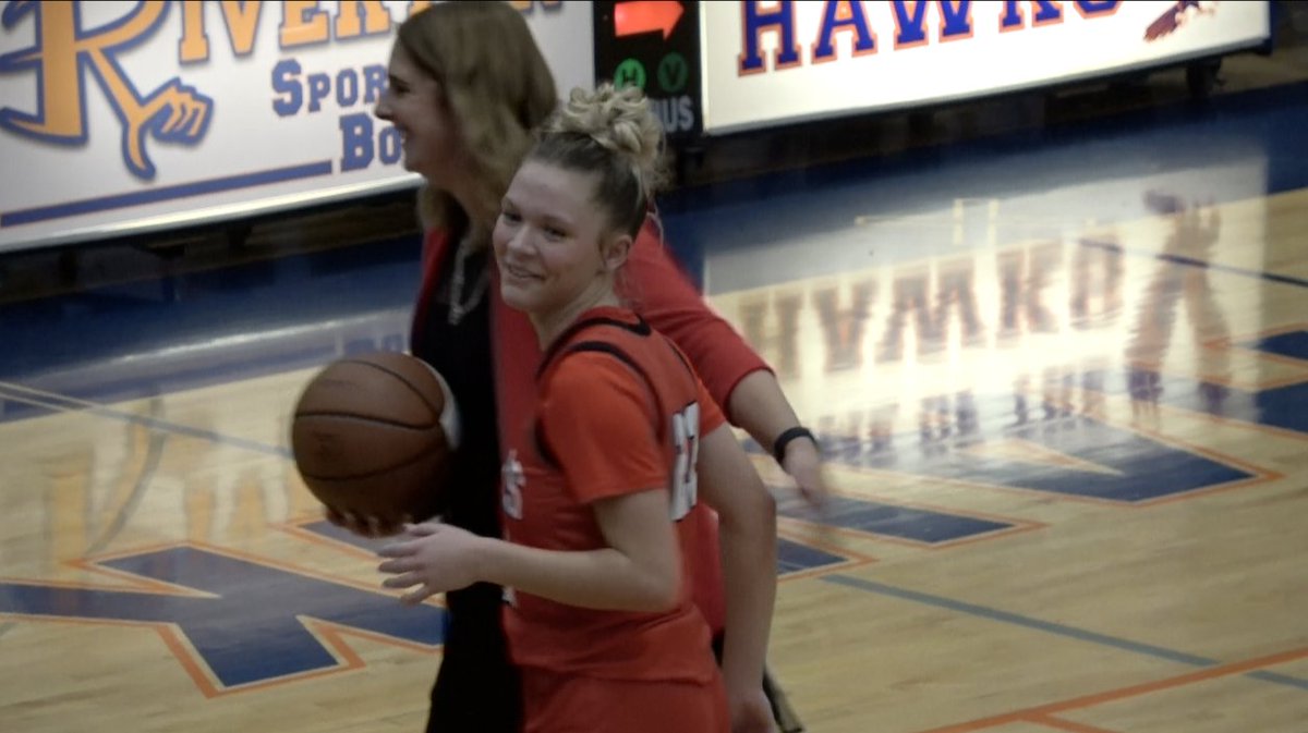 Channel1450com's tweet photo. Bluejays Hold Off Dee Mack For Second Riverton Title in Three Tournaments https://t.co/7sJciGSvQq https://t.co/Gt7O3qYxEN