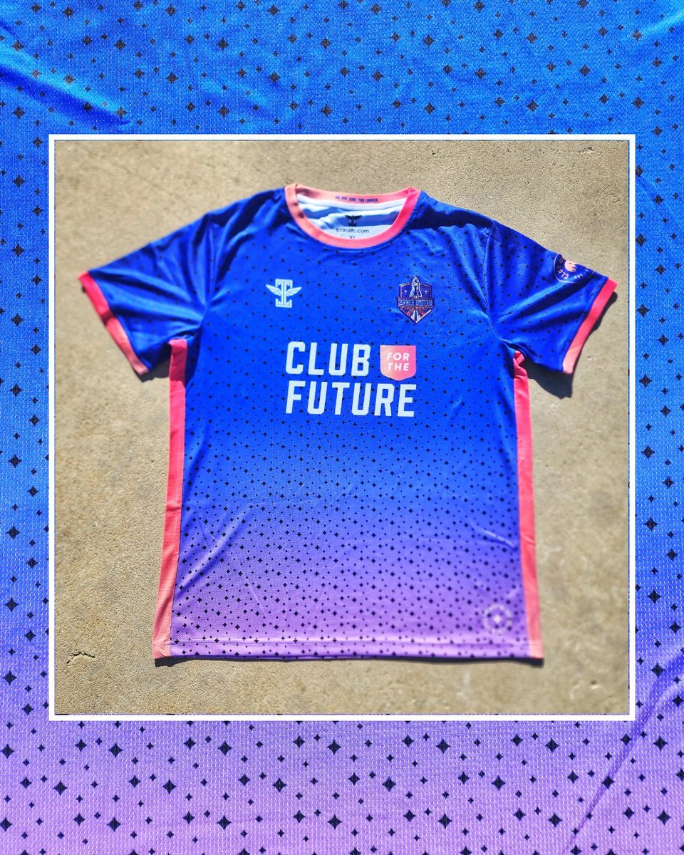 Dhem_boost's tweet photo. #KitOfTheDay 👉🏼 @SpaceUnitedFC The Future Kit; by @IcarusFCphl; collaboration with @clubforfuture and @blueorigin
#SpaceUnitedFC | #ClubForFuture | #IcarusFC | #FutureKit | #BlueOrigin | #FlyCloseToTheSun | #GoalForLaunch | #EarthNeedsSpace | #ForTheBenefitOfEarth | #BadgePorn https://t.co/PPXK9kLooN