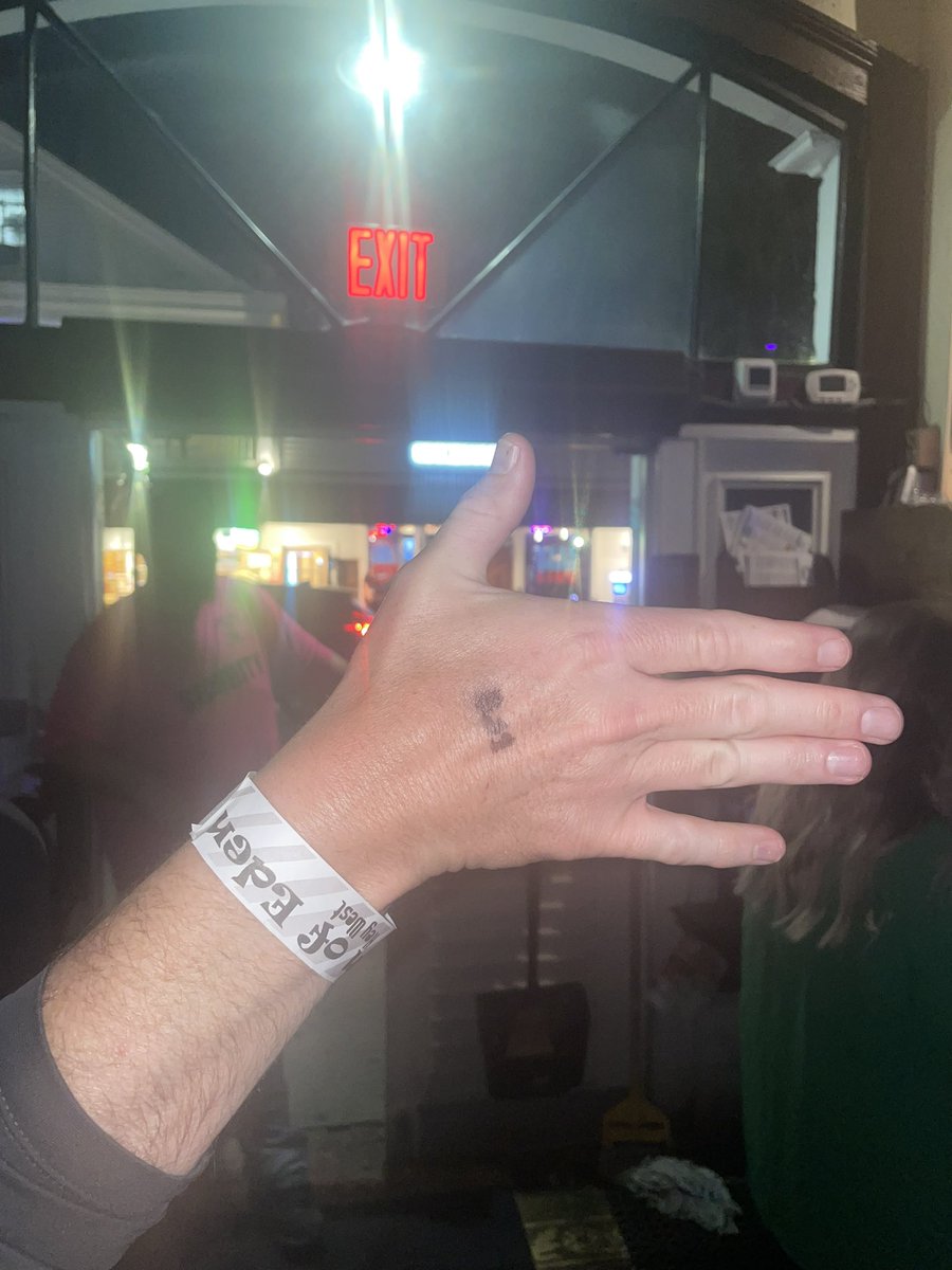 Do you remember when you joined Twitter? I do! #MyTwitterAnniversary #DamnGladToMeetYa