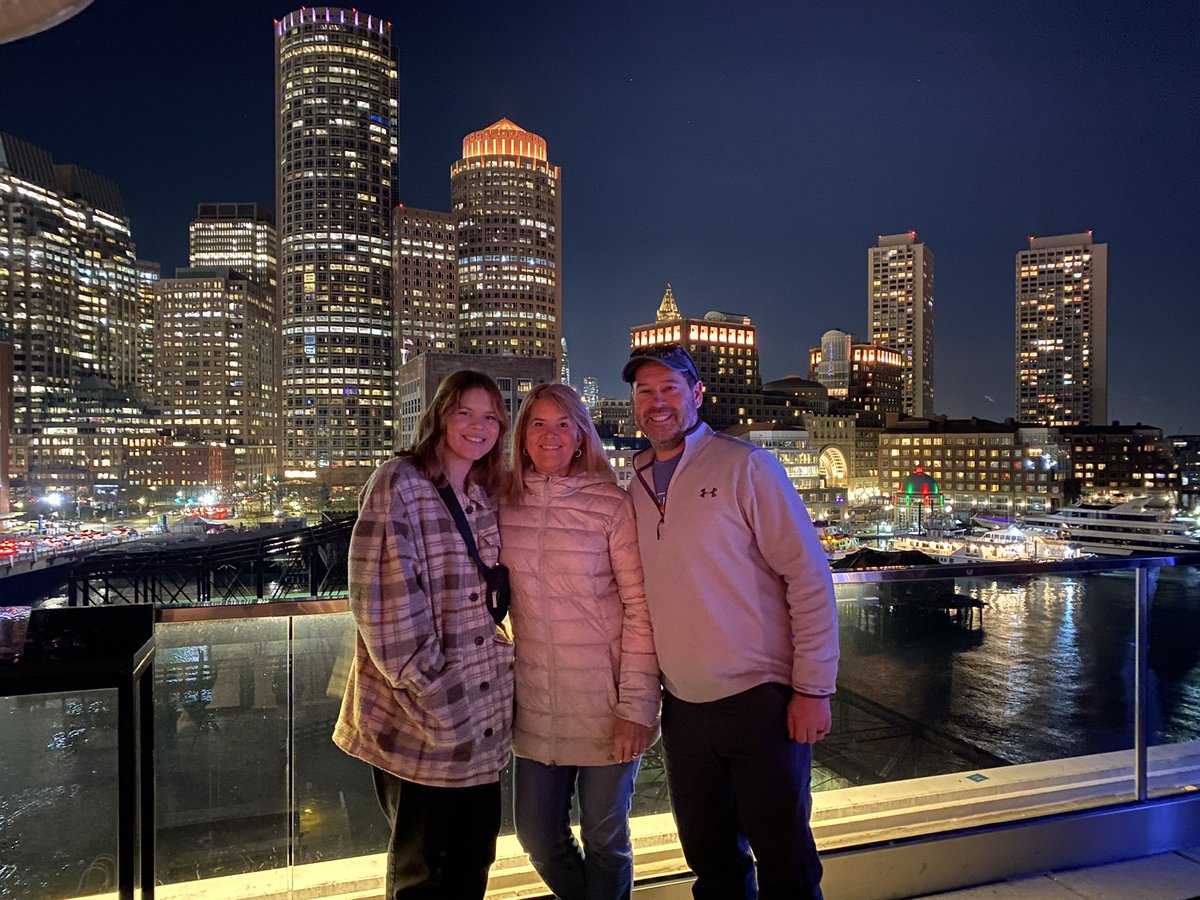 So excited to have my girl home!! ❤️🎄