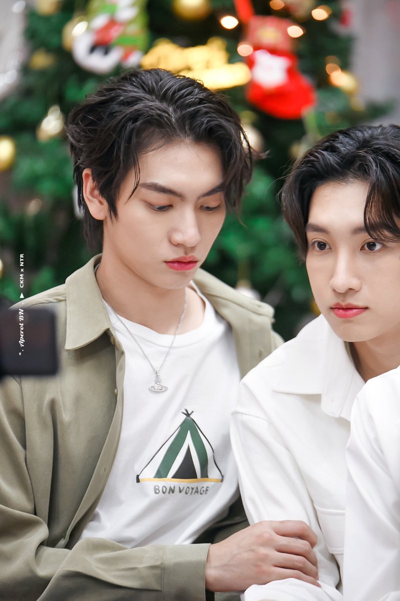 aperol_wine's tweet photo. ` มอร์นิ่งค้าบบบบบบบบบ 💗✨

@Bossckm_ #ShawtyBoss 
@Noeul_lee6 #MagentaBoy 
#BossNoeul #BoNoh https://t.co/aWV5zKs3JZ