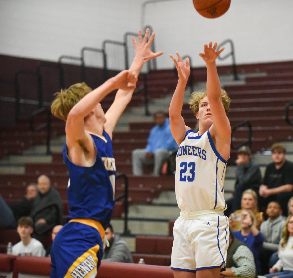 Marty Conley (@martyconley) on Twitter photo Simon Kenton defeats Henry Clay, 66-57 to advance in the Ashland Invitational Tournament and will face the winner of Lincoln County and Collins-up next. @zklemmeADI <a href="/SparksWillFly35/">Matthew Sparks</a> <a href="/ashlandkydaily/">The Daily Independent</a> Simon Kenton defeats Henry Clay, 66-57 to advance in the Ashland Invitational Tournament and will face the winner of Lincoln County and Collins-up next. @zklemmeADI <a href="/SparksWillFly35/">Matthew Sparks</a> <a href="/ashlandkydaily/">The Daily Independent</a>