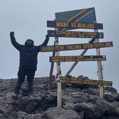 JeffreyNewball's tweet photo. #NewProfilePic Looking forward to more summits in 2023. https://t.co/8jyphsWvuH