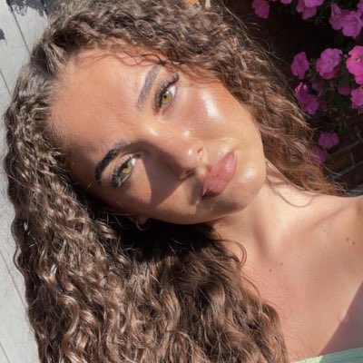 CleoP2020's tweet photo. God i wish it was still this sunny #NewProfilePic #sellingcheapcontent #buyingmeets #buyingcontent #Sellingcontents https://t.co/HFhw1fFg4j