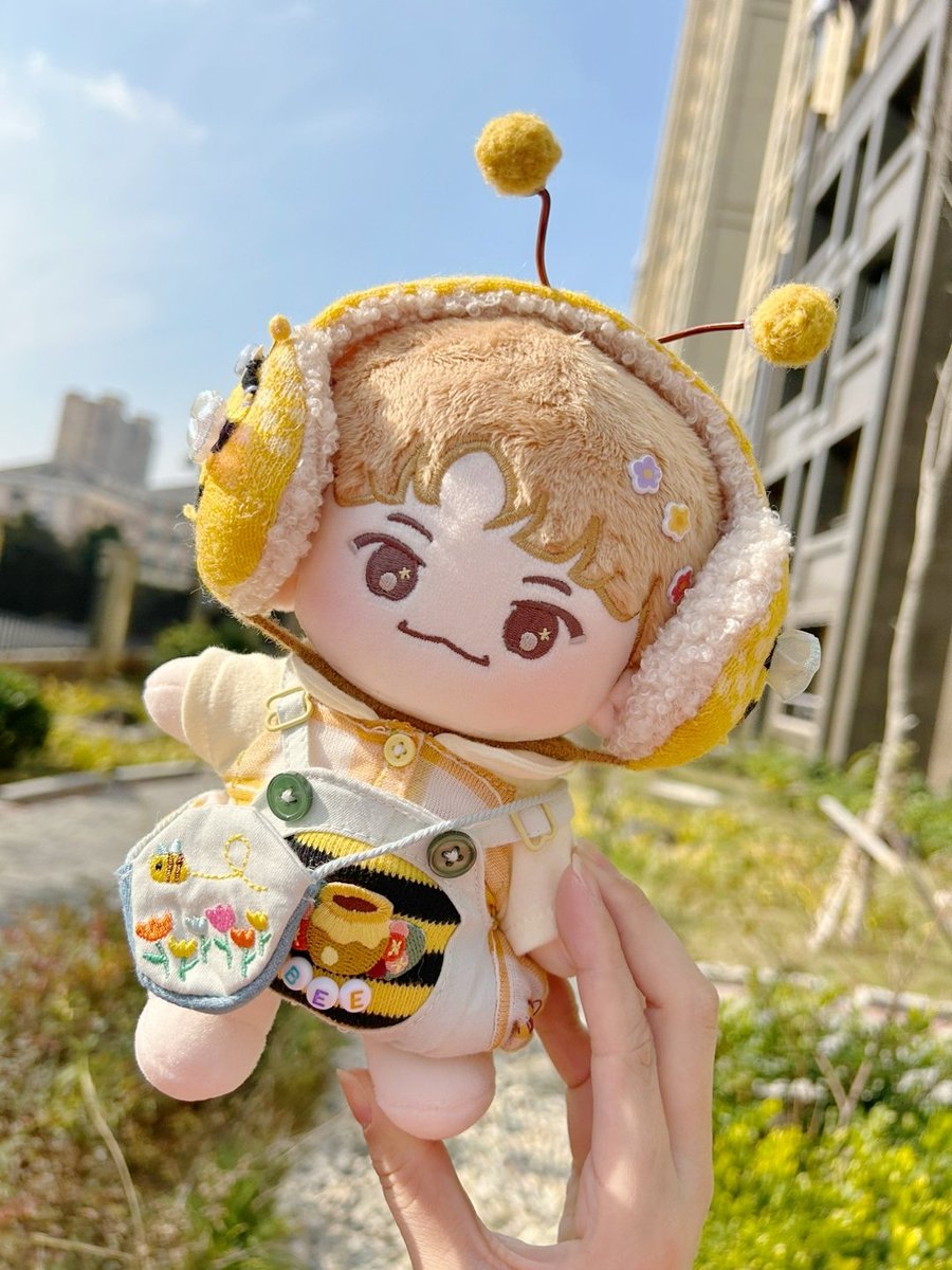 Candolls17's tweet photo. 🐝🍼

#PuffChan #Dino #디노 https://t.co/2zAd1YxuUC