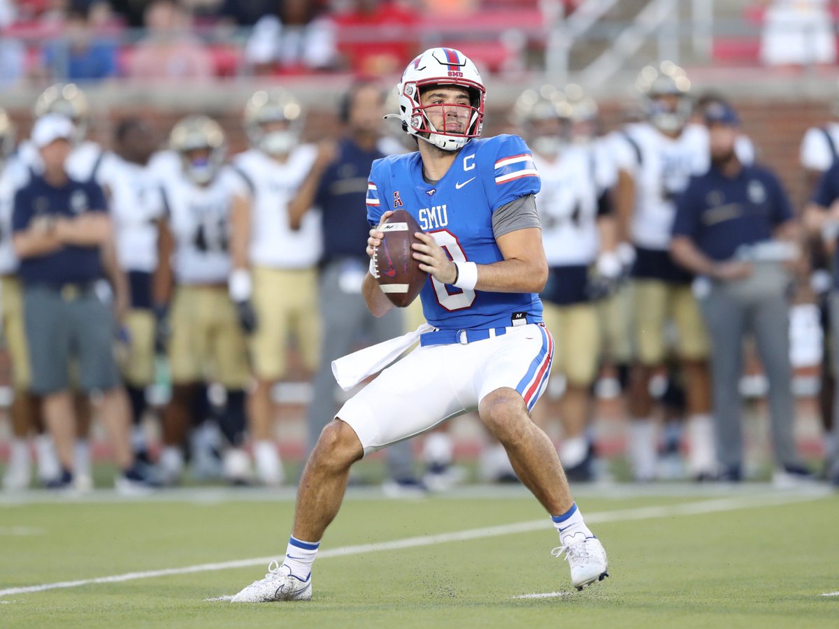 BFWshow's tweet photo. Tanner Mordecai entered the transfer portal tonight and will commit to Wisconsin. 

In 2 seasons at SMU:
🏈 7152 Yards
🏈 72 TDs

Big get for the BADGERS https://t.co/ZjLhTdmAEO