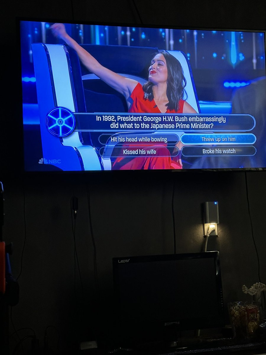 TreyGivens4's tweet photo. Loving Brie @BellaTwins #NBCTheWheel ! Tune in now!  #BRIEMODE ! https://t.co/g8o8xigOIB