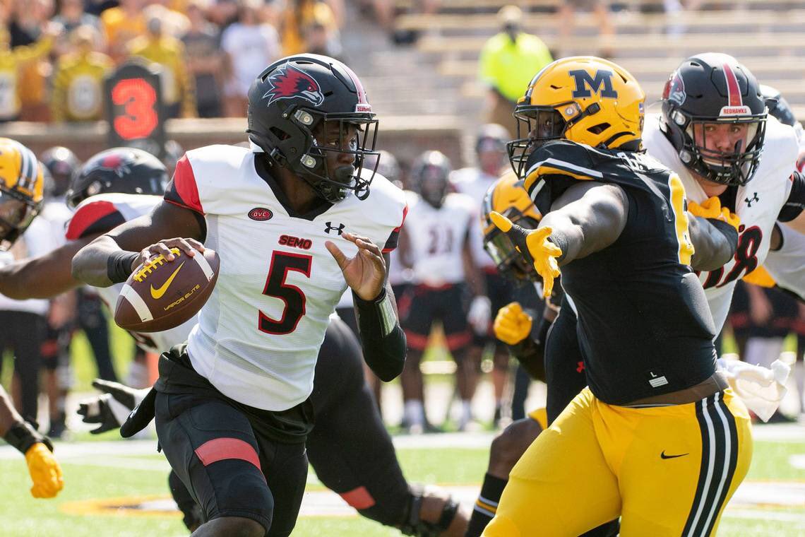 #AGTG ✝️ Extremely Blessed and Humbled To Receive An Offer From Southeast Missouri State University @DBCoachSmith @BigBlueRecruits @MCARisingSenior ⚪️🔴⚫️