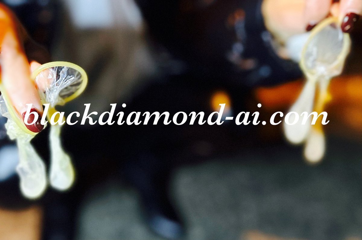 blackdiamondhub's tweet photo. ２０歳過ぎの男子達に大人気の妻。脱ぐ前から妻を見るなりフル勃起君４人。妻が脱がせるとビンビンが飛び出してくる　妻にヤラセておきながら男子達が羨ましい、オナせずに抜きたくなったら肉便器妻を使えるのだから…

見たいですか？RT+いいねして

https://t.co/vMDmSikKP4 https://t.co/vzuc7rspCa