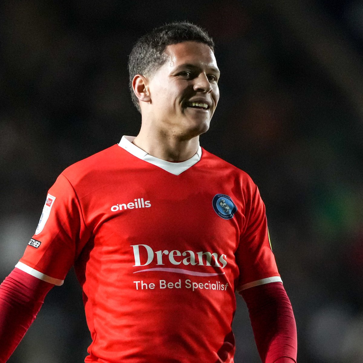 Following a series of tests in hospital, Tjay De Barr has been discharged and is on his way home, accompanied by Manager Gareth Ainsworth and Head of Medical Cian O'Doherty.

Great news, and keep well Tjay!

#Chairboys