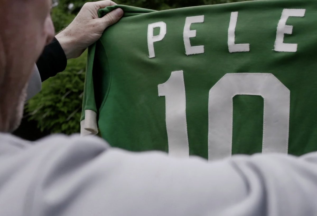 frankmSounders's tweet photo. On 40th anniversary of Pelé's 1977 retirement, an Italian documentary crew interviewed former Sounders Tommy Jenkins, Dave Gillett &amp; Jimmy McAlister, who was given Pelé's jersey following Soccer Bowl. https://t.co/uvGCpiCSMK