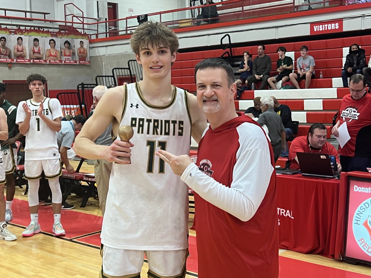 HINSDALECLASSIC's tweet photo. Stevenson's Christian Uremovich was named to the all-tournament team after averaging 11.8 points and six rebounds per game for the fifth-place finishing Patriots. He finished with a team-best 16 points in the fifth-place win over Homewood-Flossmoor. https://t.co/sTbqRLf58h