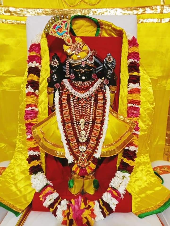 vijayradadiya88's tweet photo. 🌻 જય શ્રી કૃષ્ણ 🌻 https://t.co/YJqBnCwLVf