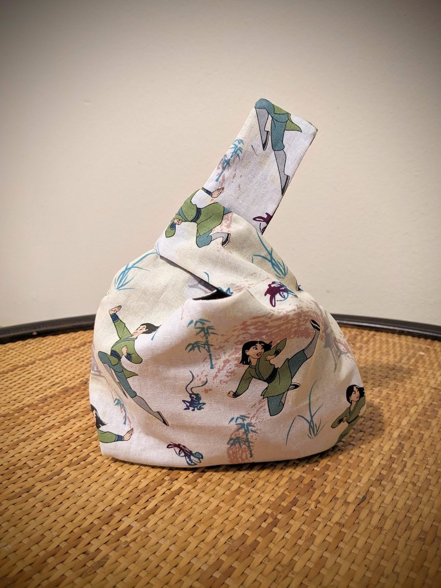 RedKimonoDesigns tweet media