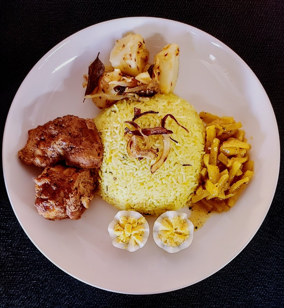 CSenuli's tweet photo. #Today lunch https://t.co/fzpTC5fjsC