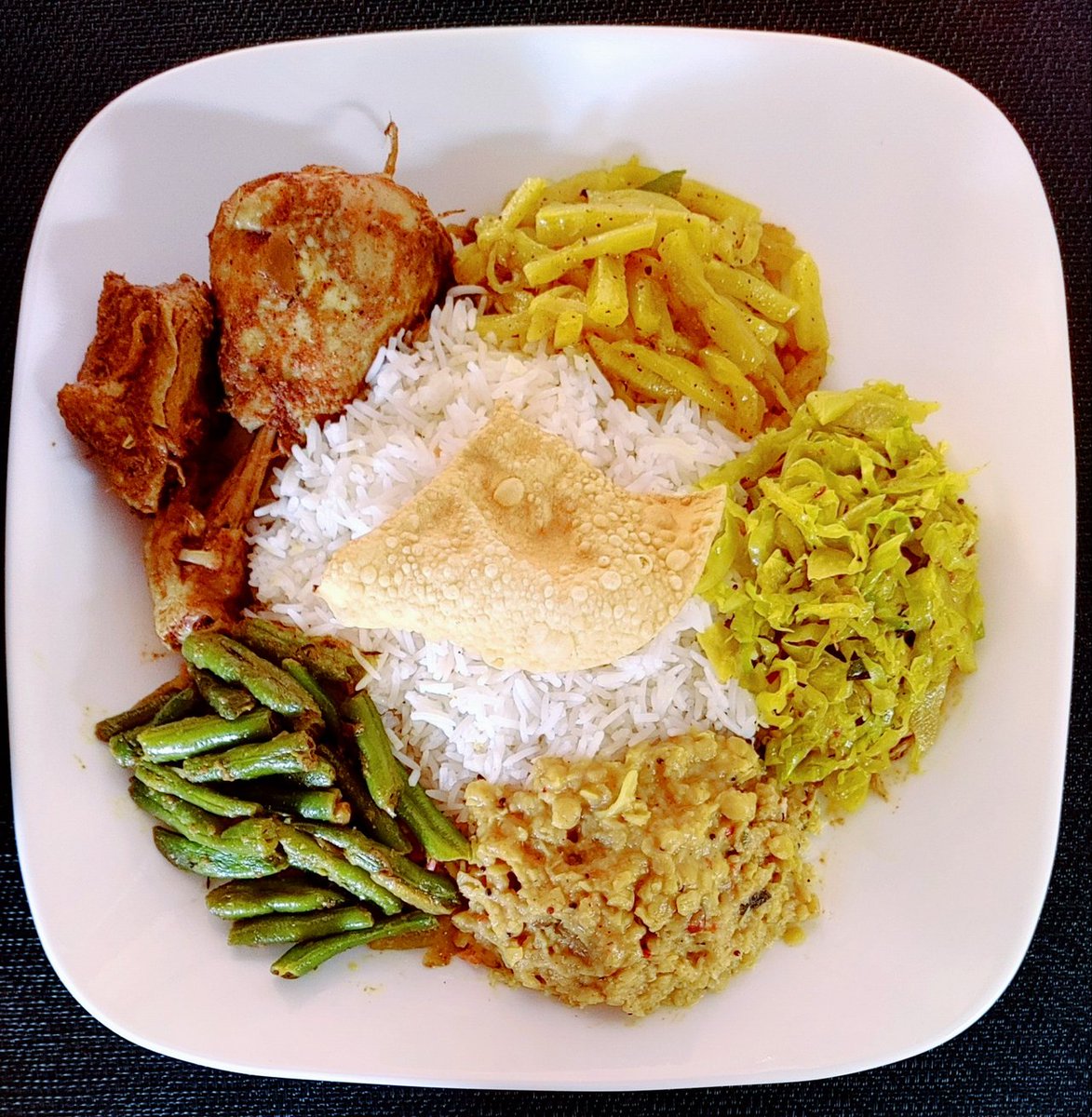 CSenuli's tweet photo. #Today lunch https://t.co/lBKe48jZtw