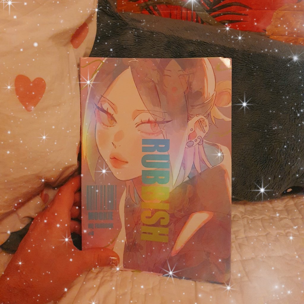 prickly_peach_'s tweet photo. today one of my best friends gifted me the most amazing gift: the RUBBISH hq fanbook by @mookie000 💕⭐️🌈 Words cannot describe how happy and excited I am to have this, to physically hold it in my hand. Honestly I almost cried, it felt so surreal 😭💗 https://t.co/hR2rraLWmA