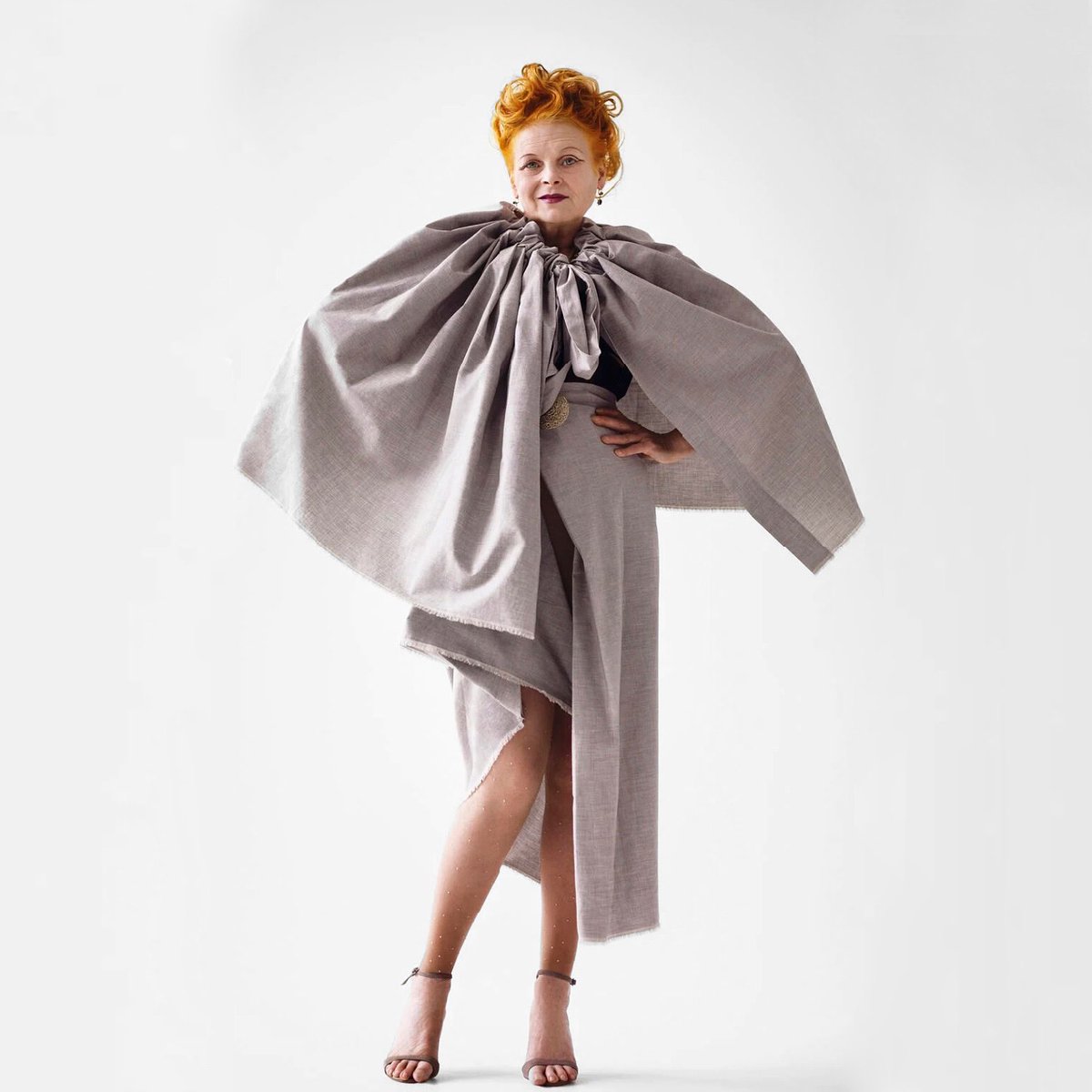 bryanadams's tweet photo. RIP @viviennewestwood 
V sad to hear of Vivienne’s passing, we made this photo together in 2008. She was a true original. #VivienneWestwood https://t.co/7AFNF9rZ4J