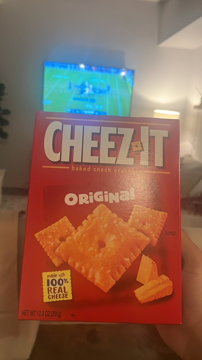 BurnerSemi's tweet photo. God damn these sound so good rn  #Hungry #CHEEZIT #FRUITION #BELOW500 https://t.co/avOaWKcNvp