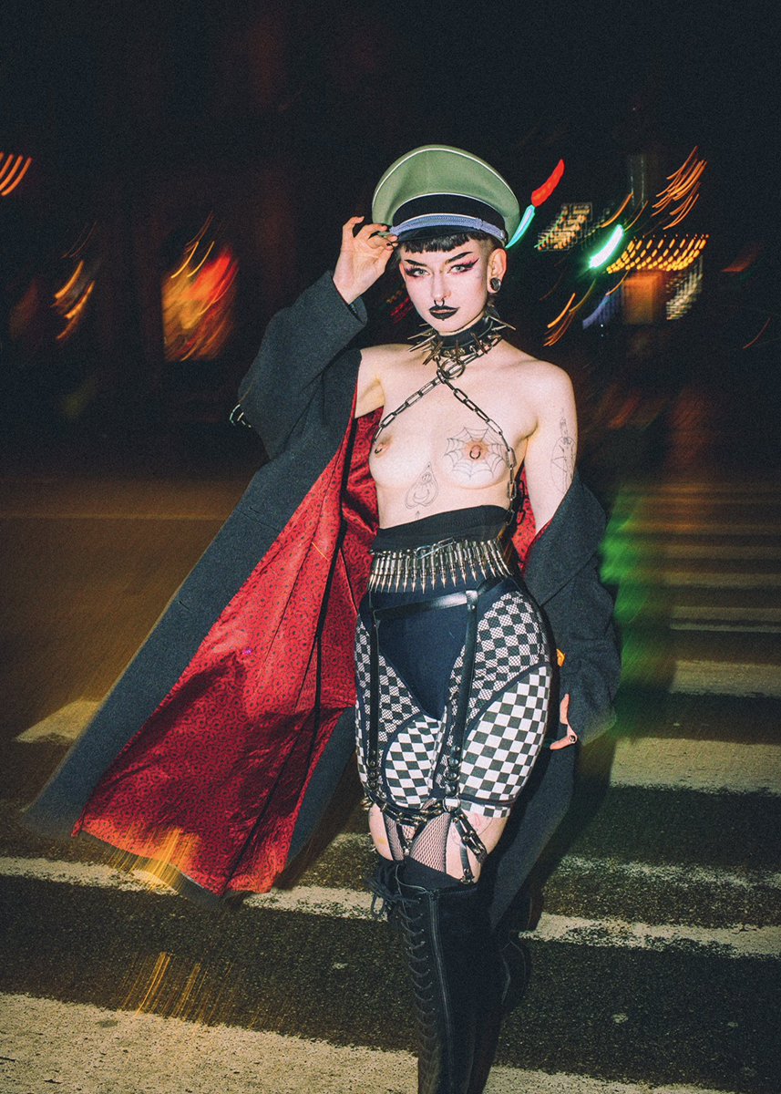 If you dont walk the street with this energy what are you even doing? @LilDemonWitch ✨🔥