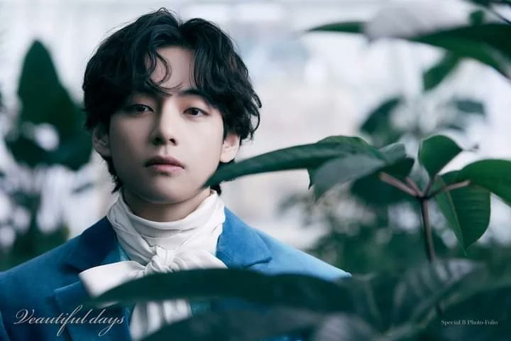 nargisparbin9's tweet photo. Happy Birthday Taehyung 💜💐. Many many returns of the day..
We love you sooo much . Love from Bangladesh 🇧🇩
#HappyBirthdayTaehyung 
#lovefrombangladesh 
@BTSTaehyungTHV 
@BTSTaehyungTHV https://t.co/EEK2APRblX