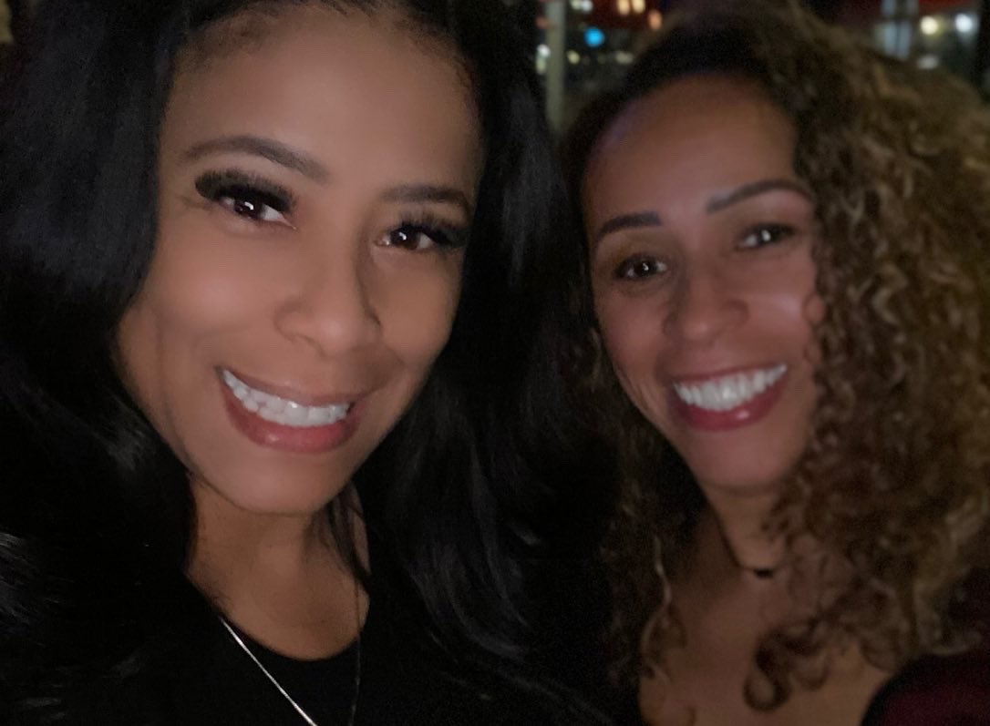1AngieMarie's tweet photo. Always a pleasure hanging out with my beautiful friend Helen.  🥰😘 https://t.co/r8sGREGeqB