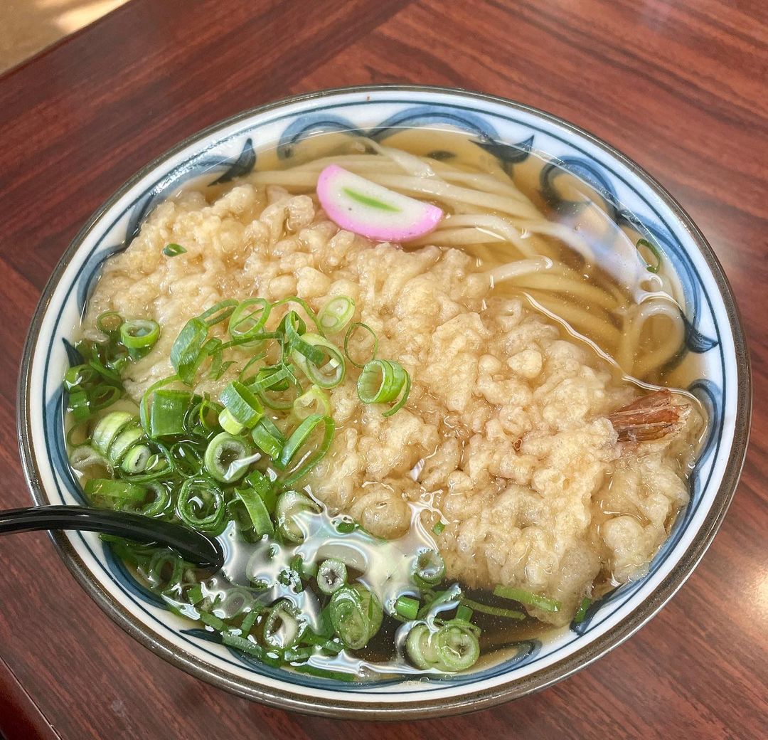 寒くなってくると、あったかいおうどんが食べたくなりますよね🍂お出汁を飲んだら心まであったかくなります☺️