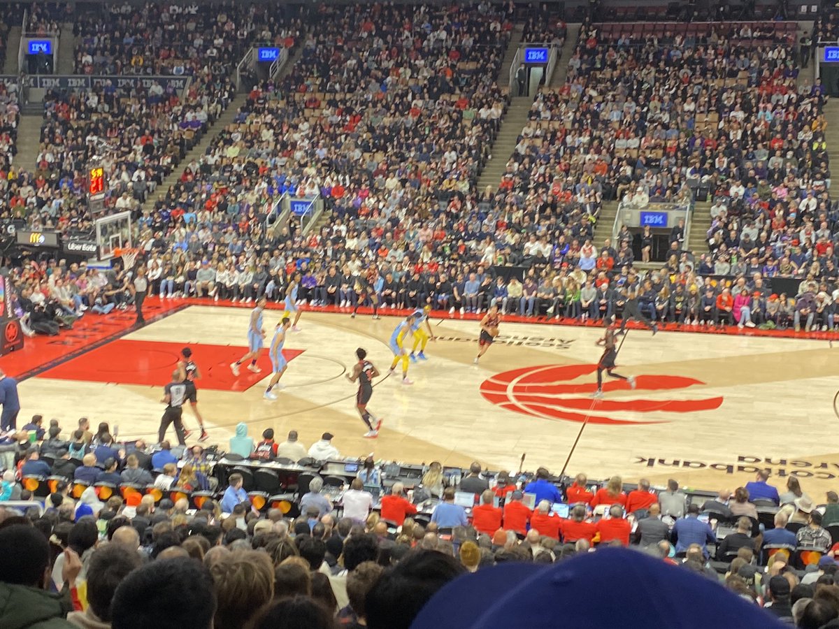 We’re putting up more of a fight than the Raptors tonight! Proud to be representing #ftec2023 alongside one half of the main event as we all look to end cancer in our lifetime. #defeatisnotanoption <a href="/FightEndCancer/">Fight To End Cancer</a> <a href="/jsiegmba/">Joshua Siegal</a>