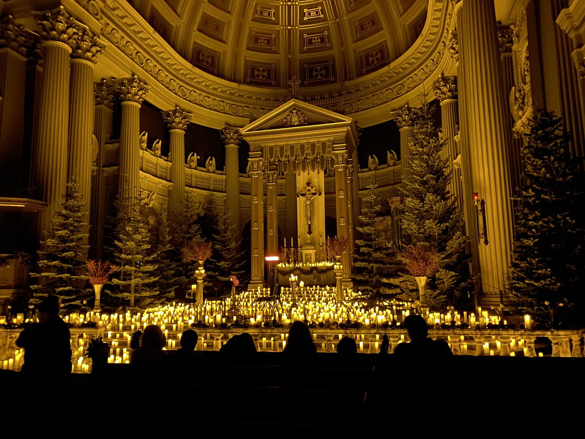 devorah_jean's tweet photo. A beautiful evening of music by candlelight @CandlelightC #candlelightconcerts https://t.co/q7Uo39owBO