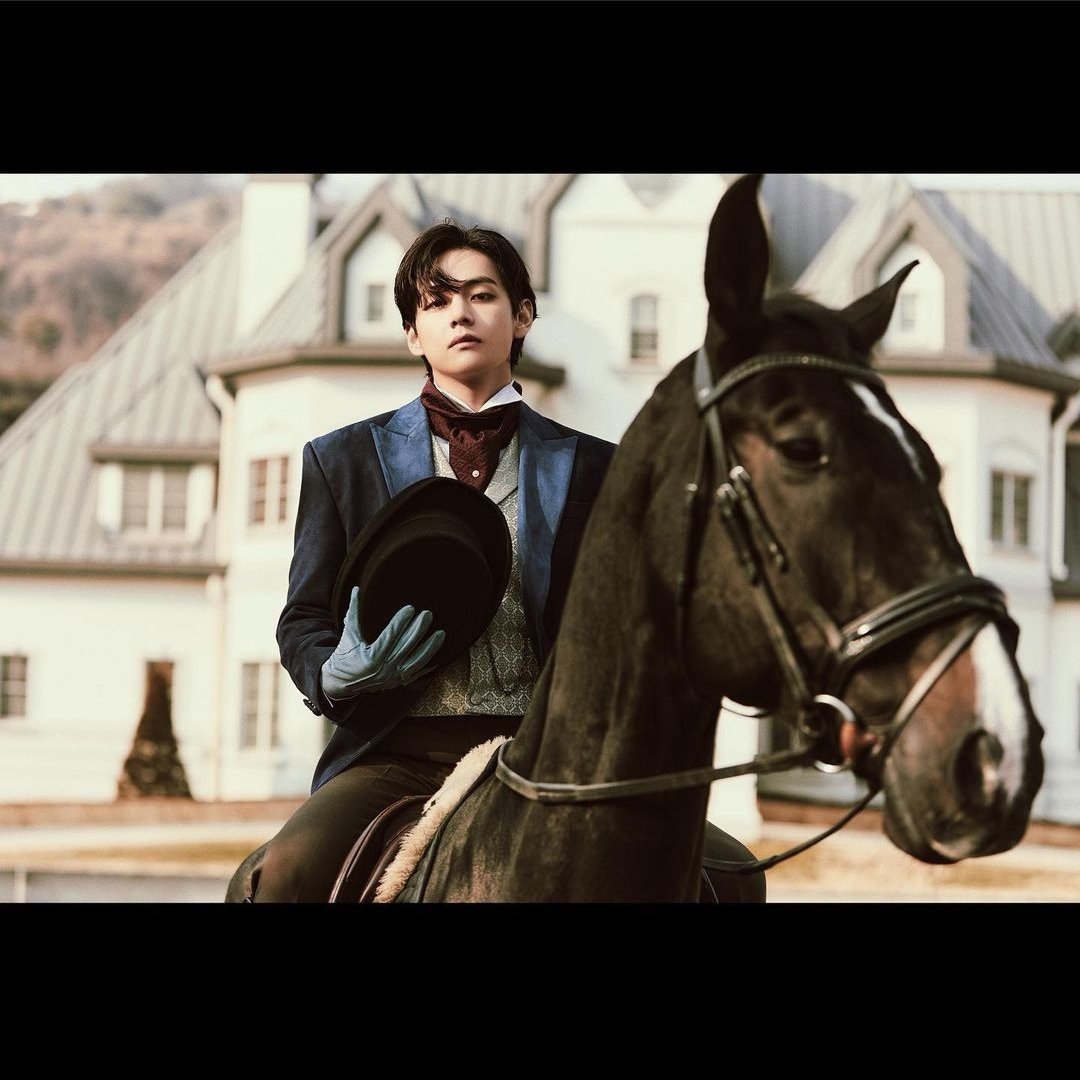 Iyi ki doğdun aşk adamım nice bizli senelere 💜💜❤❤#HappyBirthdayTaehyung
#HappyTaehyungDay