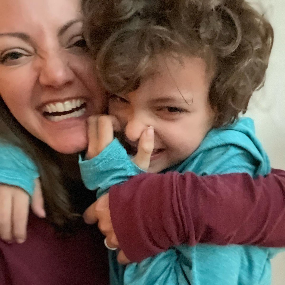 ShouldTheyWatch's tweet image. Kara and her son, Michael, are giving you their opinions on which shows from 2022 your family should be watching - New year-end review #ShouldTheyWatchIt episode is live on Apple Podcasts and anywhere you listen to podcasts!