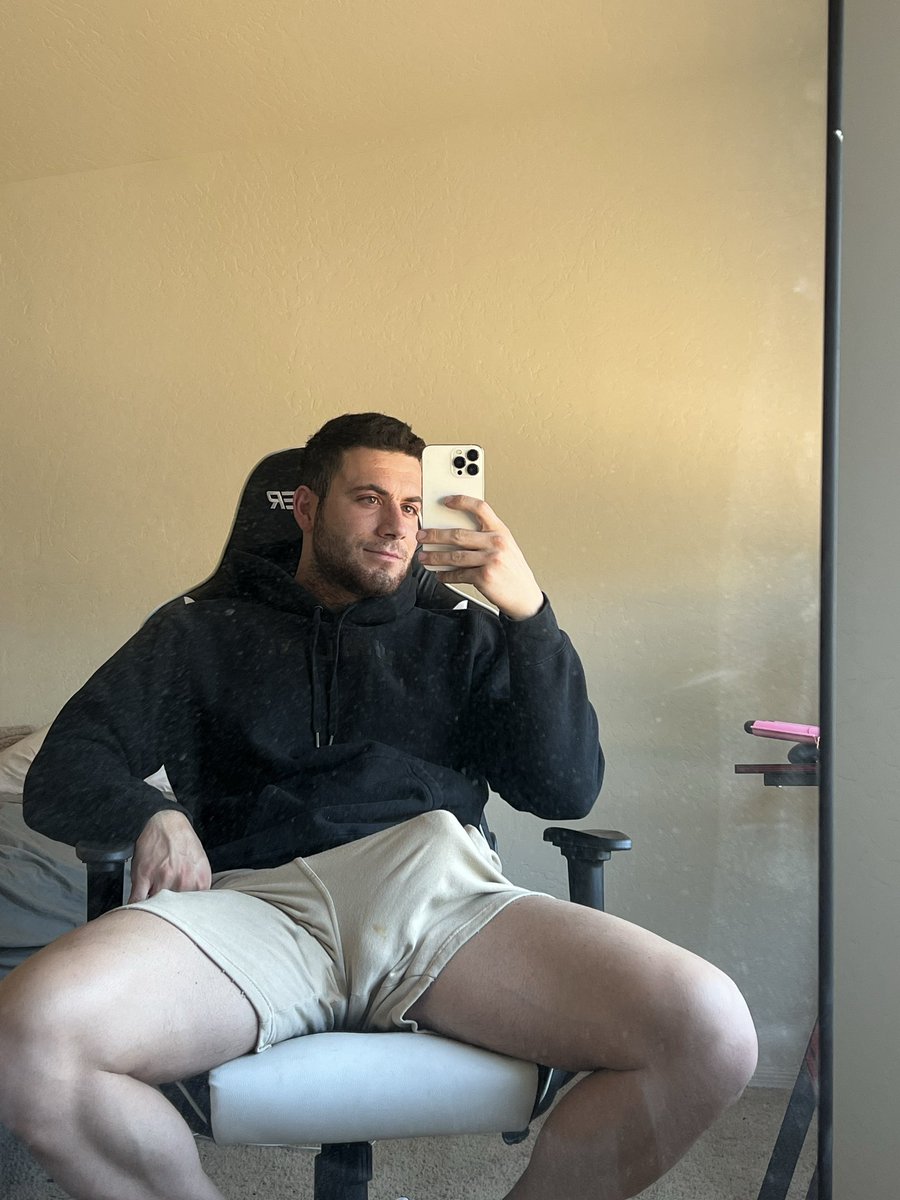 Hunk Shreds tweet media