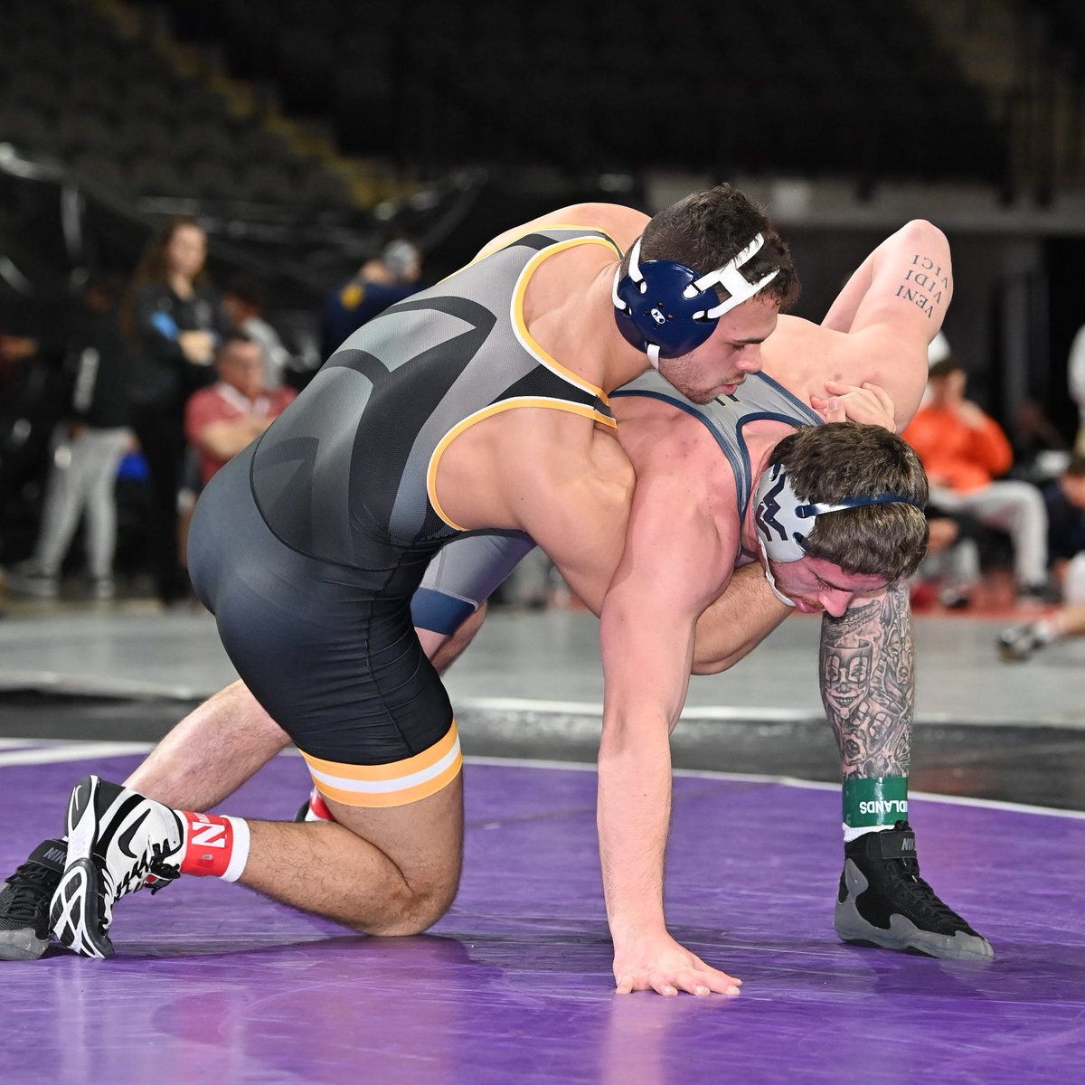 Midlands 🏆 Semifinalist

<a href="/MacStout/">Mackenzie Stout</a> is moving on at 197 🔥

Up 8-0, Stout claims an injury default and will face Wisconsin's Braxton Amos.

#H2P » <a href="/MidlandsChamps/">The Midlands</a>