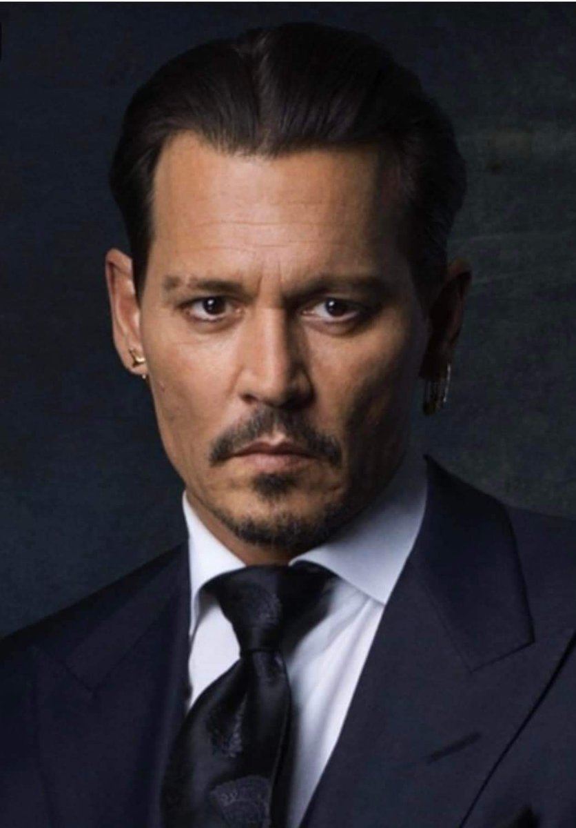 Barbara18154426's tweet photo. I love Johnny Depp so much❤️💕💐 Thanks to him, my brother finally told my family he was abused by his ex-wife for four years, &amp; I can't even imagine what he went through. By the way, look at his beautiful eyes #MenToo #JohnnyDeppIsALegend #JohnnyDeppisFree https://t.co/O1dsqiPoox