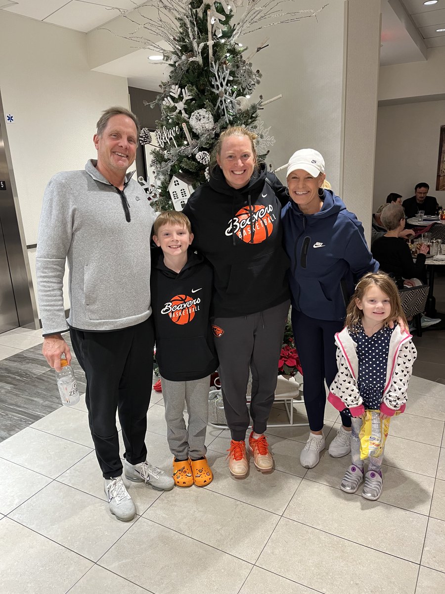 Jenny (Roulier) Huth tweet media