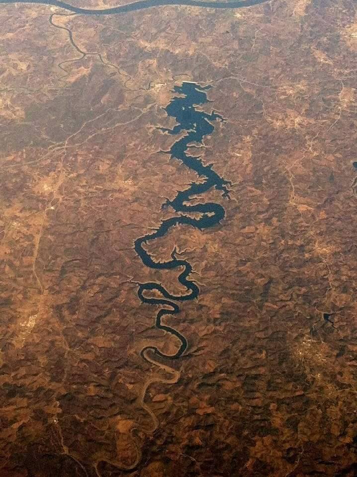 The Blue Dragon River in Portugal 
#travel
