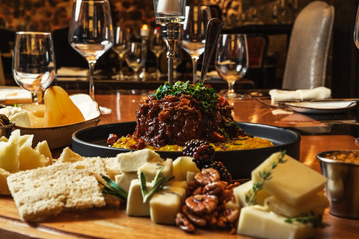 SilvertonCasino's tweet photo. Join us for some delicious New Yearโs Specials! ๐ฅณ Book your reservations at Twin Creeks Steakhouse, Mi Casa, or Sundance Grill online at https://t.co/EAL60jp51W #SkipTheStrip https://t.co/JXAz3oo1iX