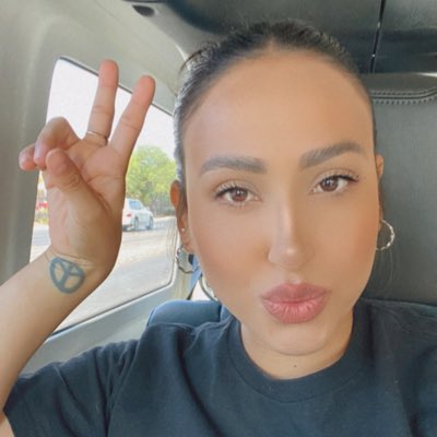 Kassandrae_'s tweet photo. #NewProfilePic https://t.co/bNMYNQi9aV