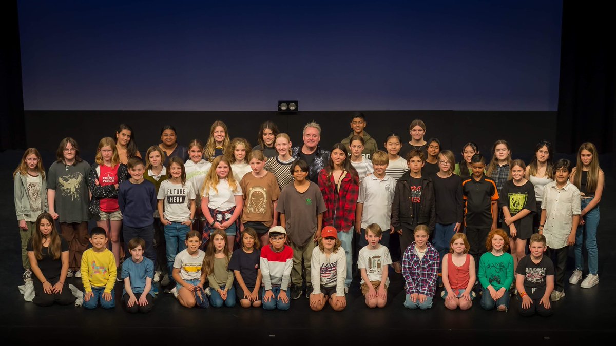 ATAacting's tweet image. Thanks again to all the ATA Actors for making 2022 such a rewarding year. I am very proud of you all ❤️
I want to wish everyone a Safe &amp;amp; Healthy New Year. I am sure 2023 will bring lots of Success &amp;amp; Happiness. #ataactingstudio #actingclasses #Melbourne #ballarat #actors 🎬