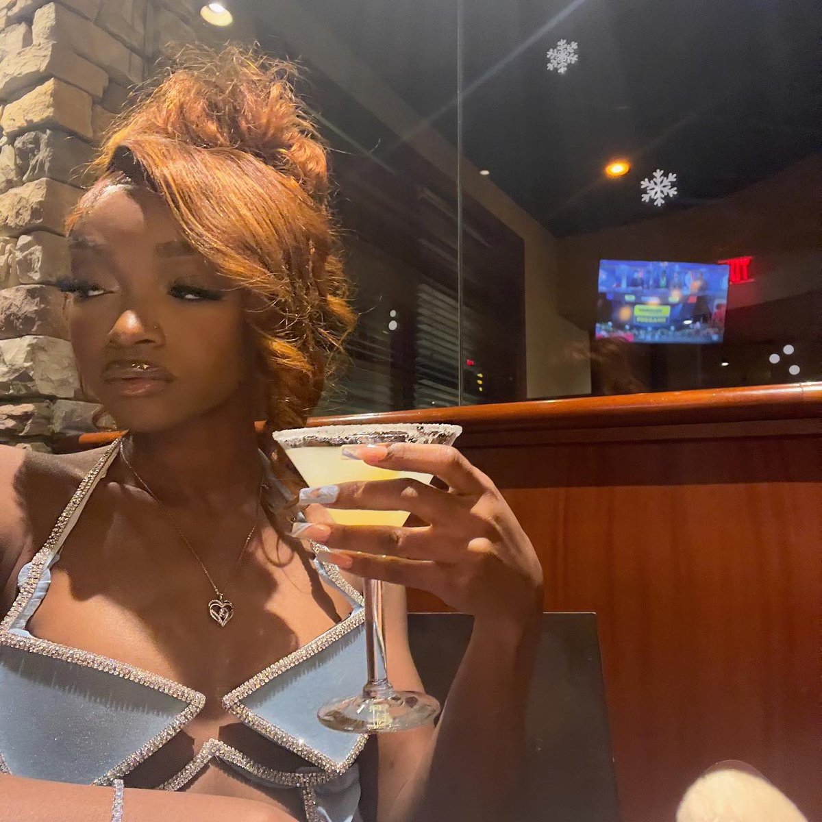 xokieraaa's tweet photo. 12/27💎 you wanted fire but my specialty is ice 😮‍💨 https://t.co/TVWrB0dmm6