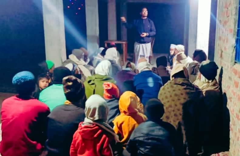 mustafaiclubMC's tweet photo. الحمدللہ، آج ۲۹ دسمبر ۲۰۲۲ بروز جمعہ رات بعد نماز مغرب مصطفائی کلب کے احاطے میں ہفتہ واری دینی تبلیغی پروگرام بعنوان " نشے کی تباہکاریاں" منعقد ہوئی عزیزم مولانا نشاط اختر رومی کا خصوصی خطاب ہوا اور کلب کی طرف سے منشیات کے خلاف ایک مہم شروع کیا گیا۔
#MC https://t.co/7UemSEt0AD