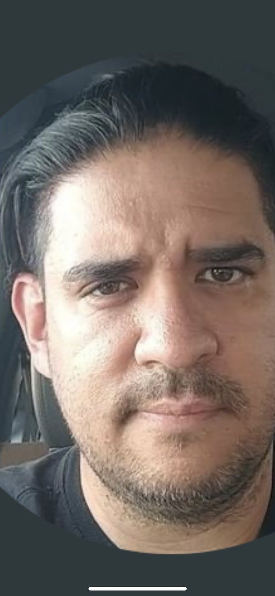 anthonychiwas's tweet photo. @FlorinaBayon @El_Ragnar_ @Prifiscifilafa @yesiux5 @PorAmorAlCaos Es de esperarse el hate de este tipo ve nomas el porte que maneja  el señor Ragnar. Que se ubiquen!! @FlorinaBayon https://t.co/6r6lpZ6ozx