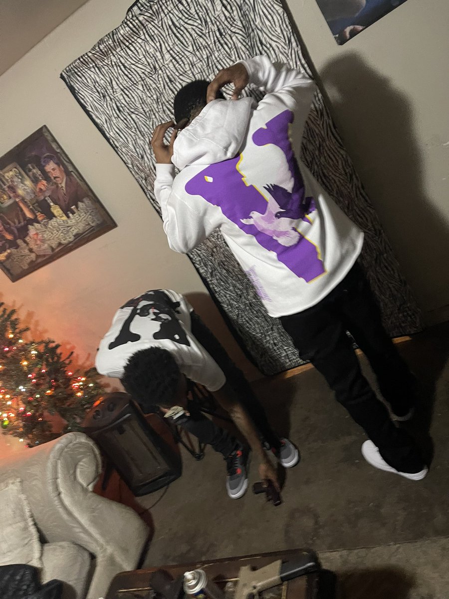 Otbmonte's tweet photo. Having Federal Nightmares ⚫️🟣 https://t.co/I63nc6vNKg