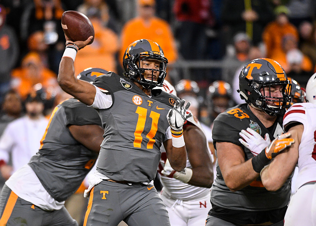 ESPNInsights's tweet photo. Josh Dobbs has his 1st NFL pass touchdown. His last pass TD (excluding preseason) was almost 6 years to the day — Dec. 30, 2016 in the Music City Bowl for Tennessee against Nebraska.

That Music City Bowl was played in Nissan Stadium, the same stadium as tonight's game. https://t.co/23jDrY9pUv