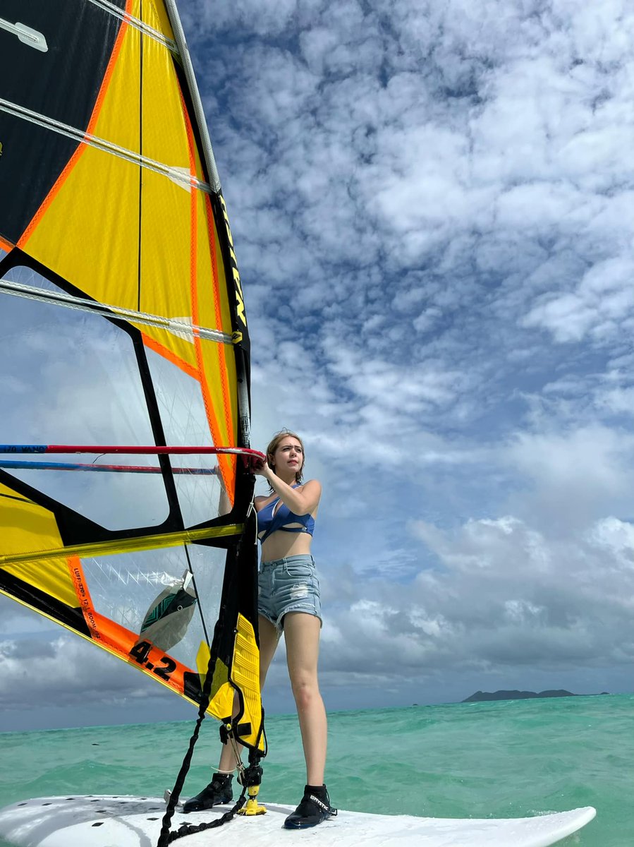 IvoryJadexoxo's tweet photo. Wind surfing!

#latepost https://t.co/H87G3rGpsN