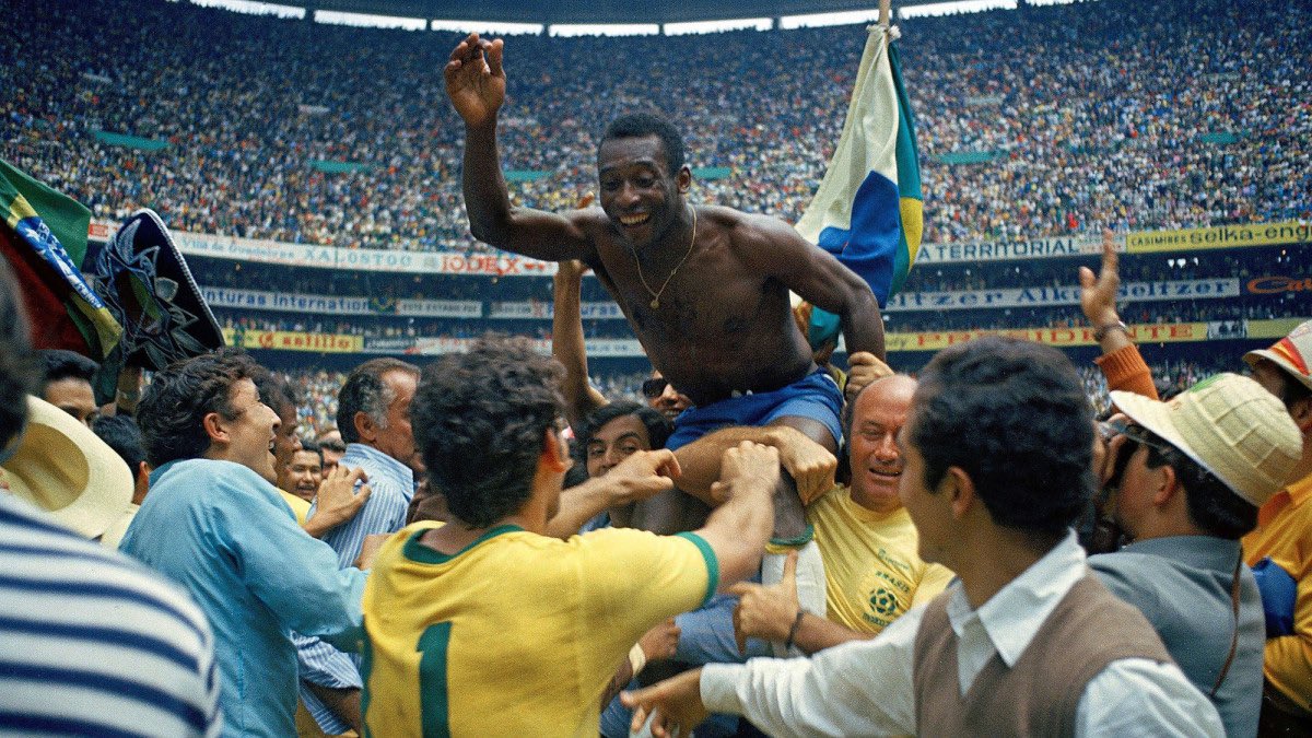 Prashansh18's tweet photo. It’s a very sad day for the football world Brazilian legend Pelé passed away at 82, one of the greatest of all time, a magician on the football field who inspired many to play football and achieve greatness.
A great footballer and goodwill ambassador. https://t.co/iUI95N1Im6