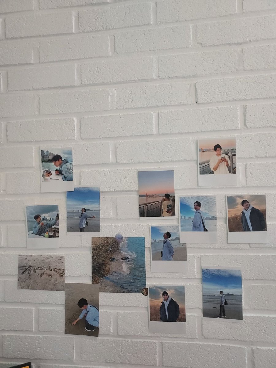 #우리의_겨울요정_슈아야_생일축하해
오랜만에 카페 벤 와서 오프 즐겼는데 여전히 사장님은 친절하시구 캐럿 케이크도 너무너무 맛있고 진짜 연말 행복하게 보낼 수 있어서 좋았어요! 액자도 너무너무 이쁘뮤 ㅠㅠㅠㅠ 진짜 오프 뛸 때 거르지 않고 가야하는 나의 1순위,,😻