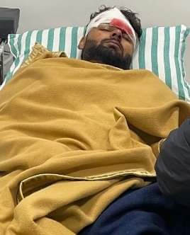 TeluguPremium's tweet photo. #Rishabpant
Get Well soon
My fav cricketer 
@RishabhPant17 😒 https://t.co/2MiqqbgDcc