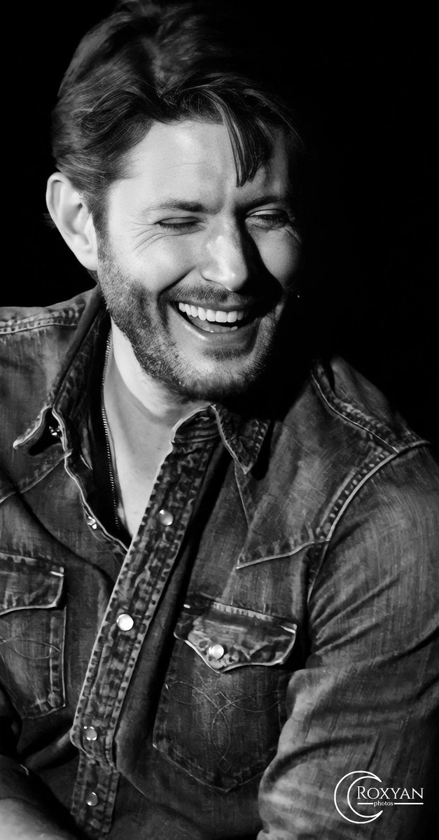 roxycorriveau's tweet photo. Jensen Ackles ❤️‍🔥
Toronto 2022
@JensenAckles 
#spntor #torcon #JensenAckles https://t.co/LapfLz3kIP