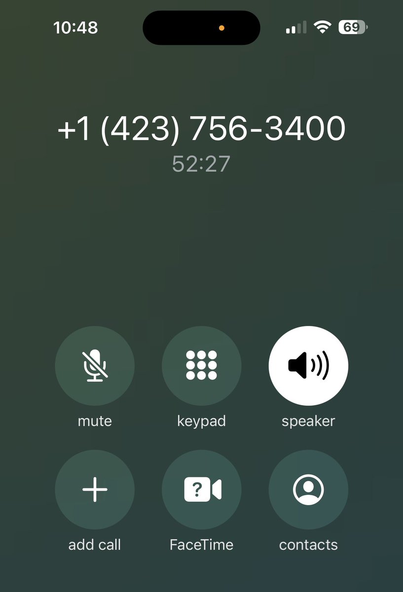 MusicSnob75's tweet photo. @HiltonHotels your customer service and hold times are atrocious. So far almost an hour to change a room. I hate poor service. #hiltonhonorsisuseless https://t.co/TnoGG4i8GL